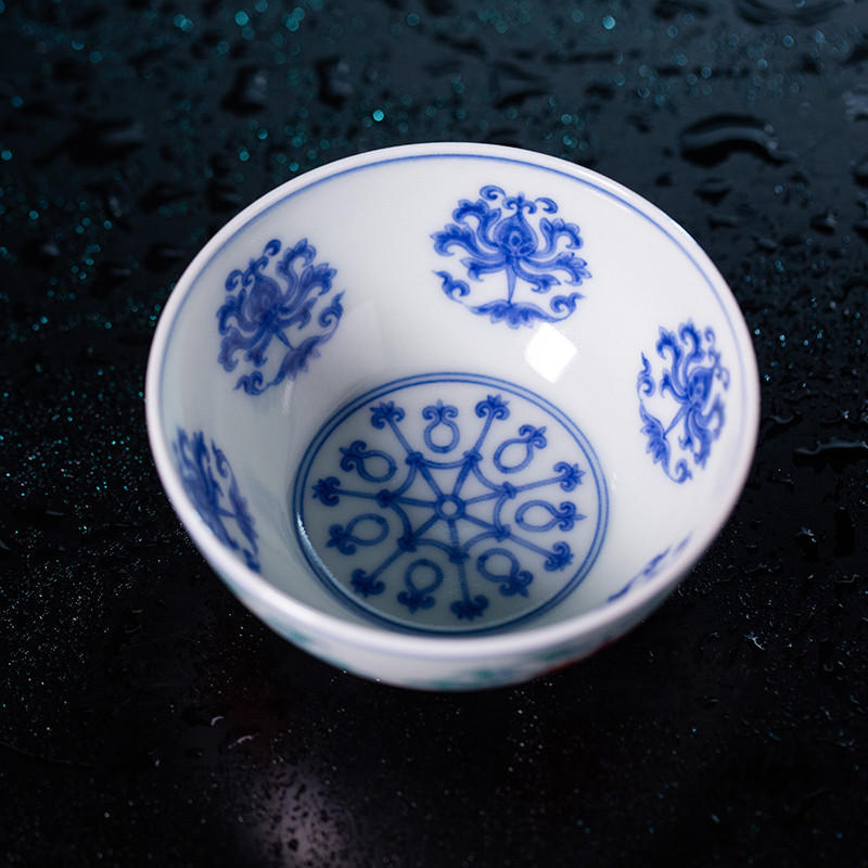 忍冬红绿彩杯